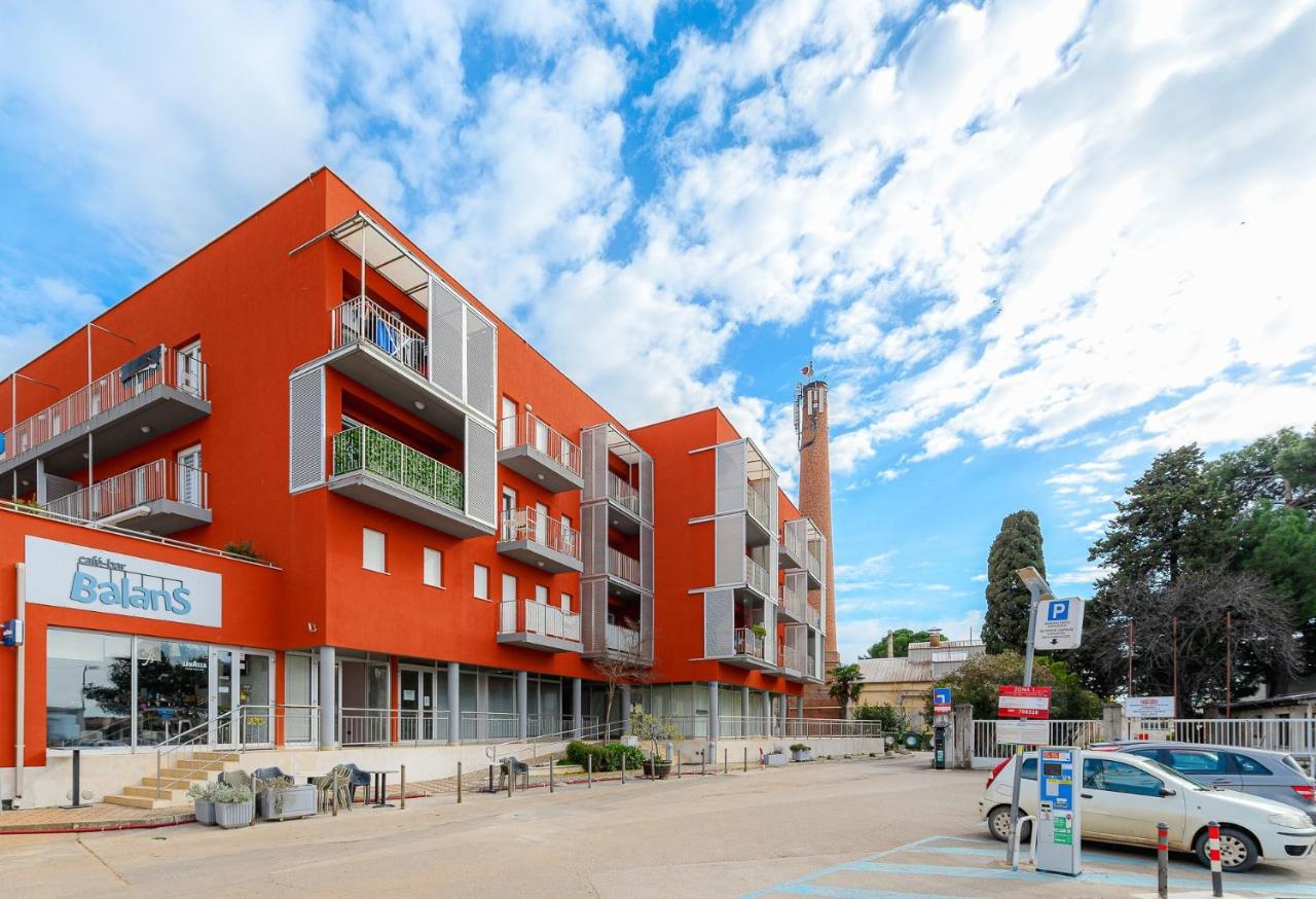 Apartment Ares 13 In Umag Center Extérieur photo